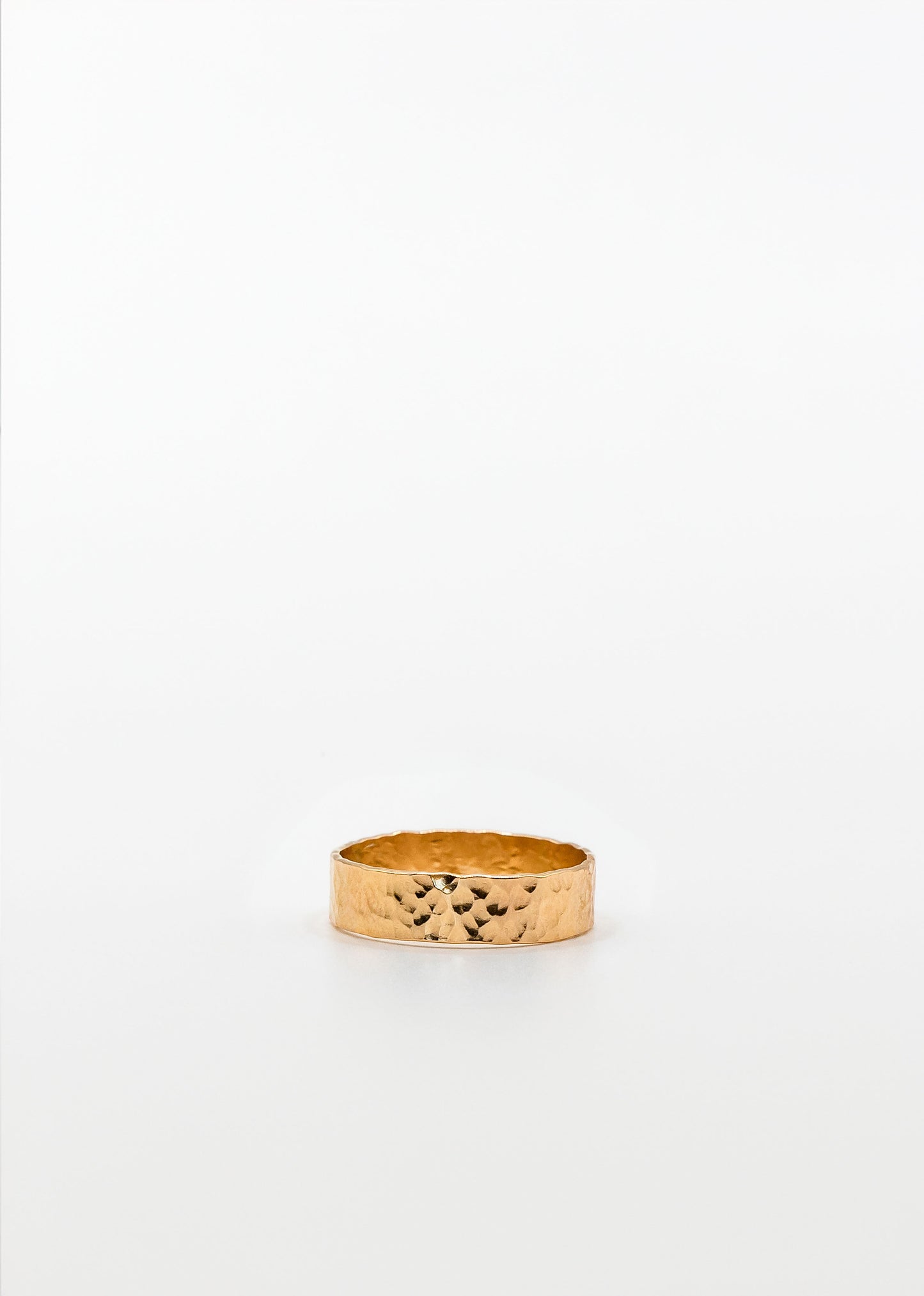 cigar hammered band