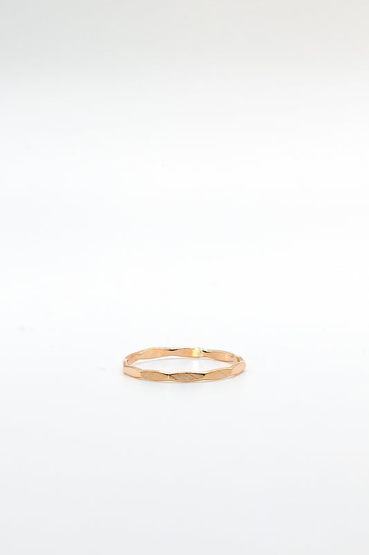 Thin hammered band