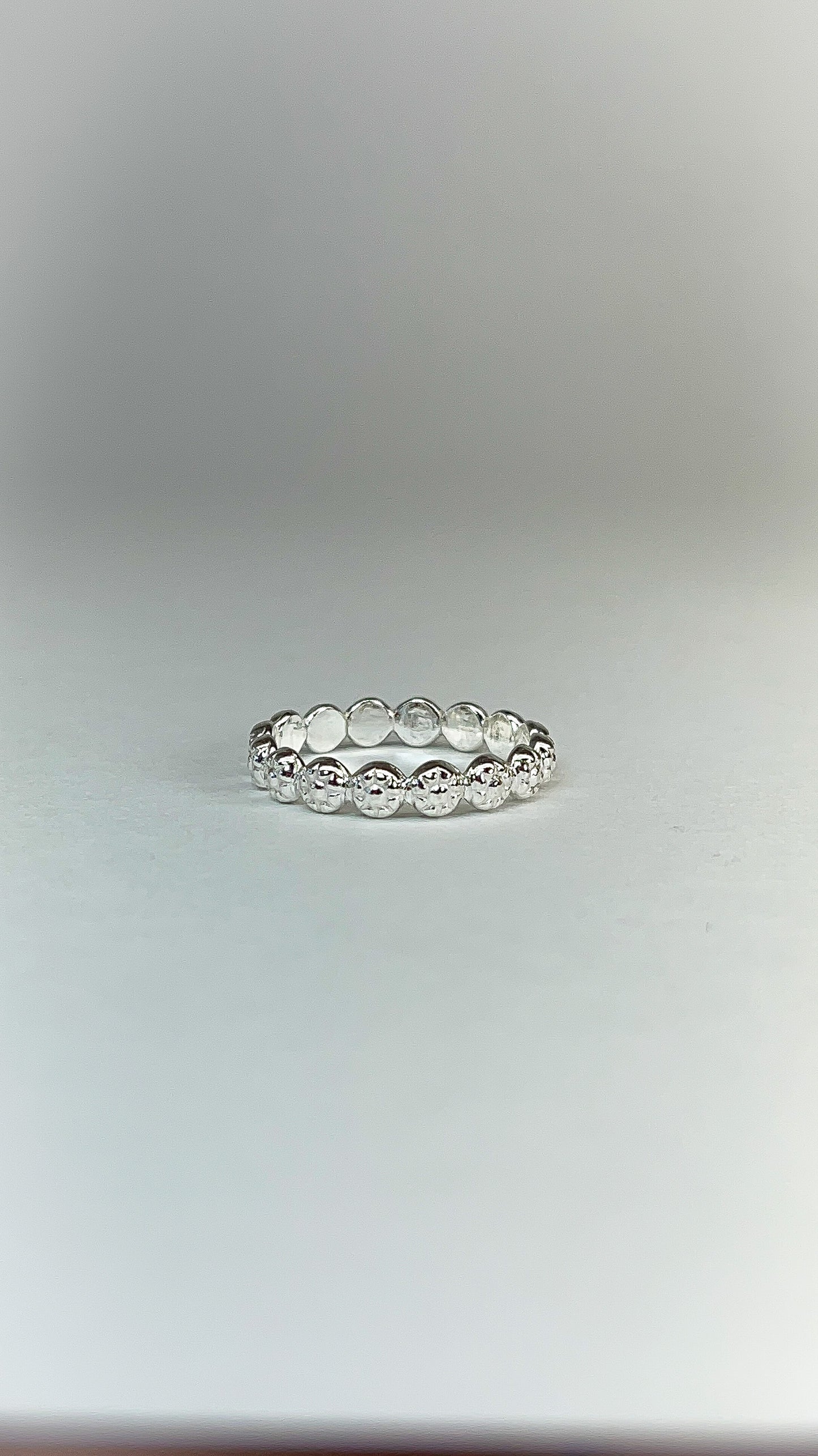 Nora ring