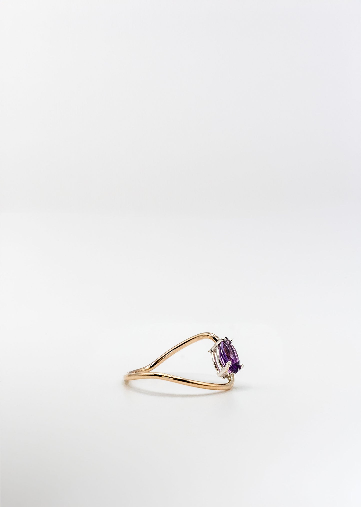 Lily ring