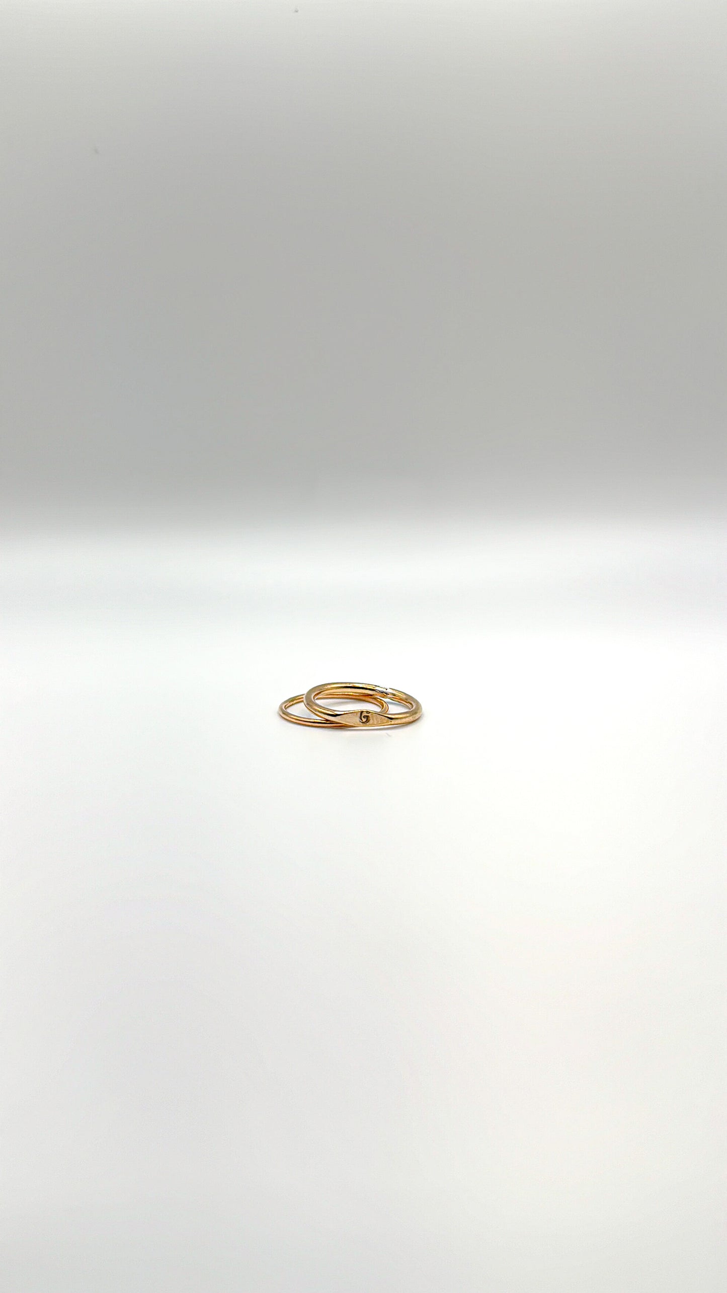 Signet ring