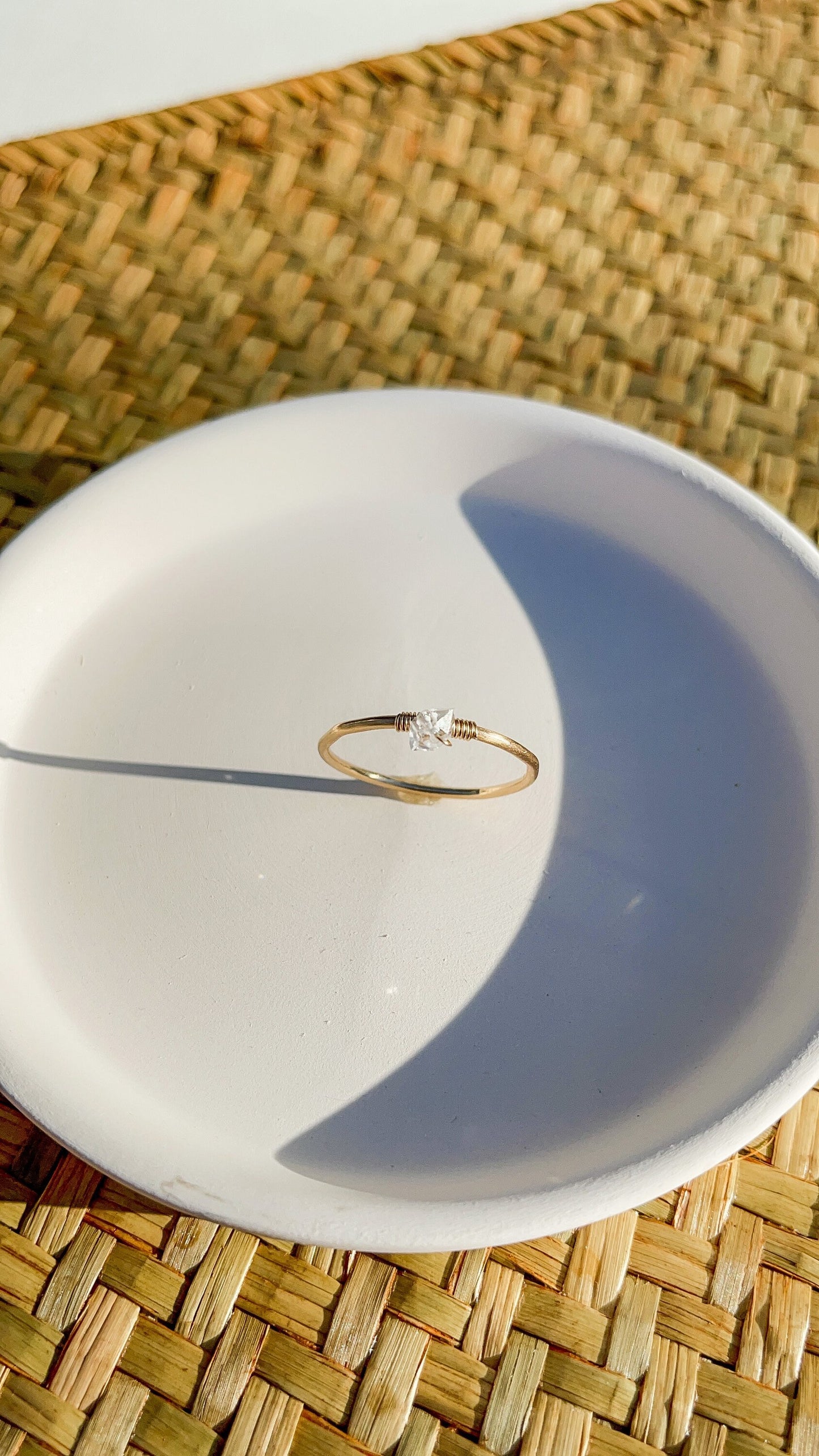 Gemma ring