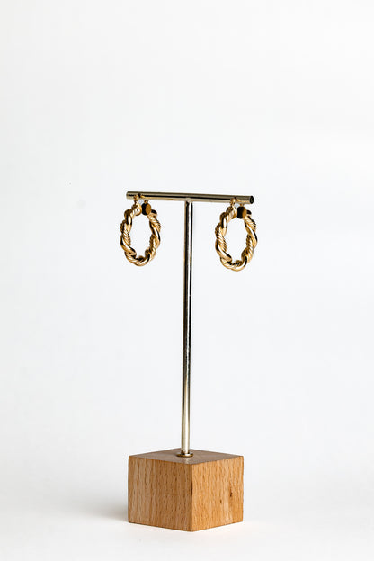 Genevieve hoops