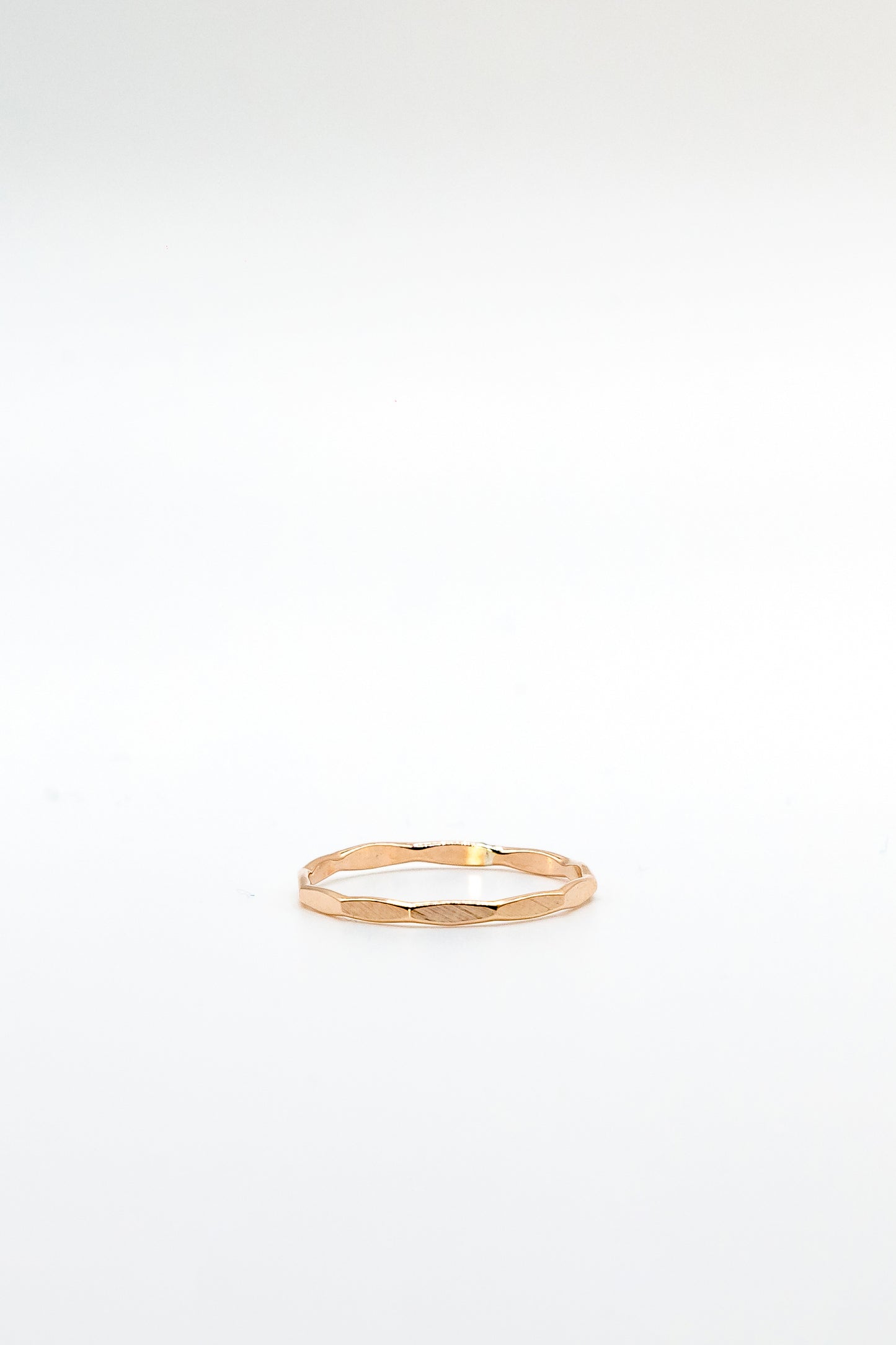 Thin hammered band