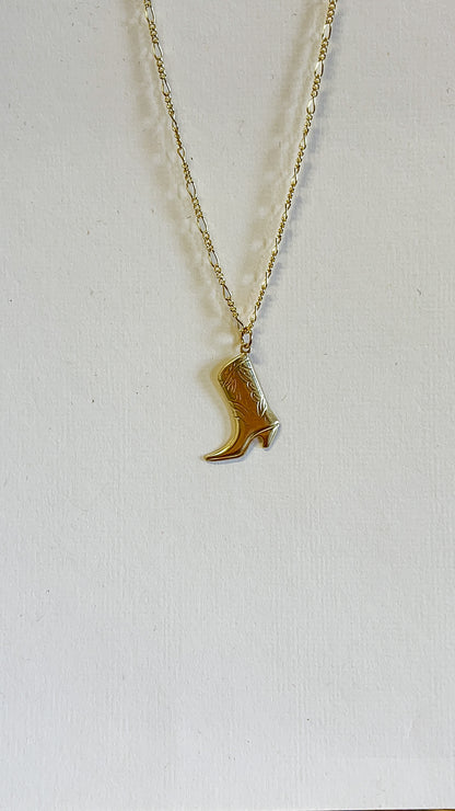 Dolly necklace